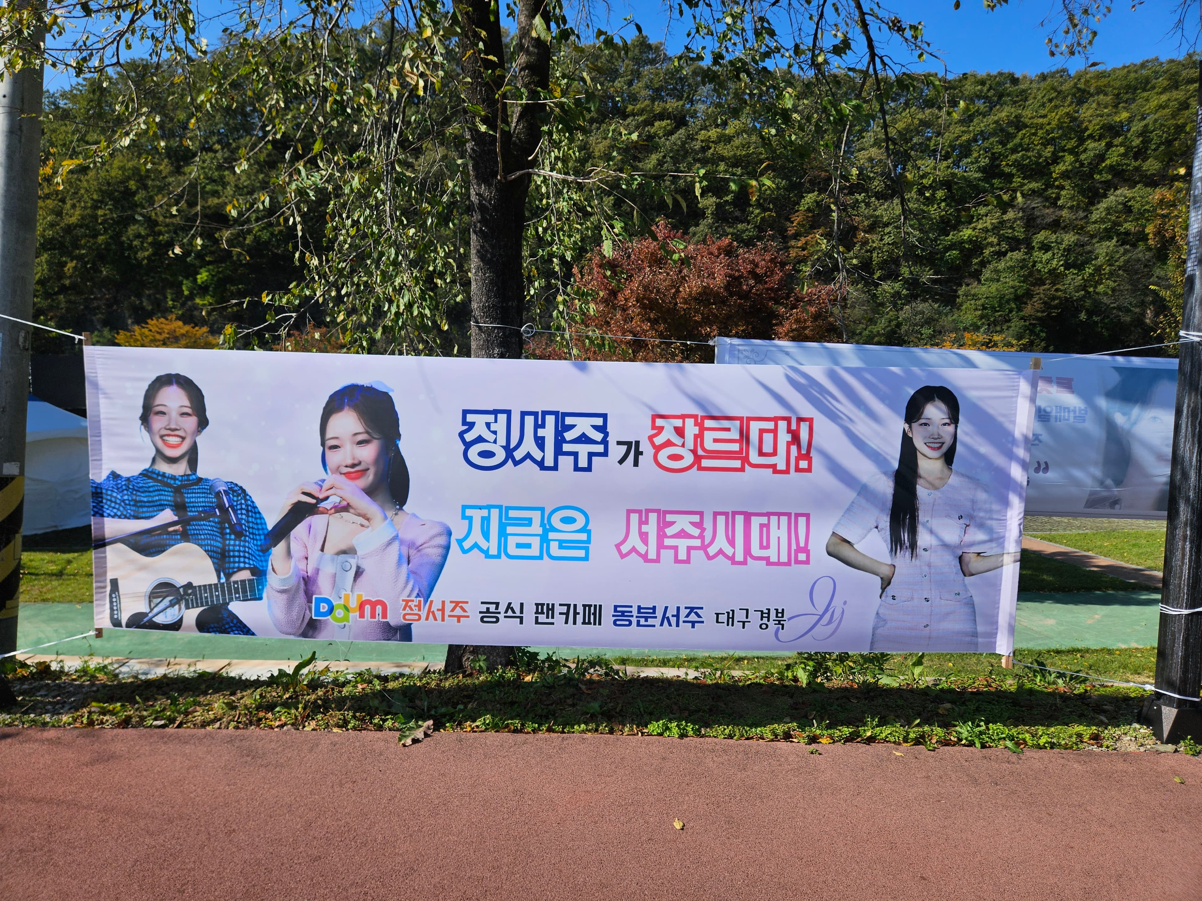 리뷰 슬라이드 이미지